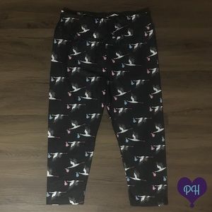 Stork Capri Leggings